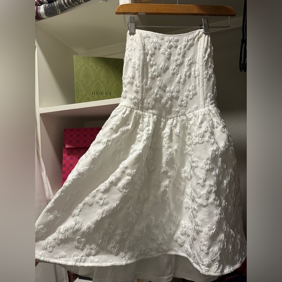 Altar’d State White Strapless Dress! - Picture 1 of 4